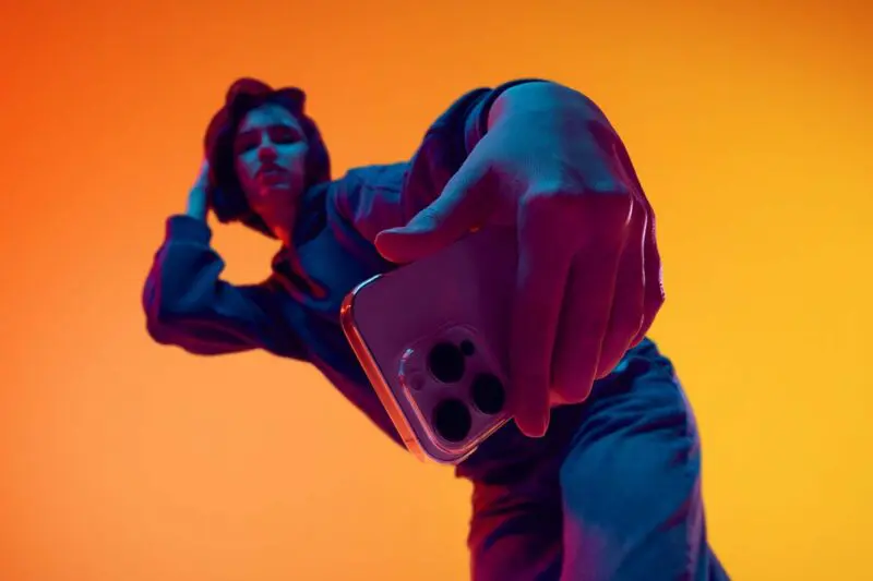 online influencer taking a selfie promoting content strategy and design